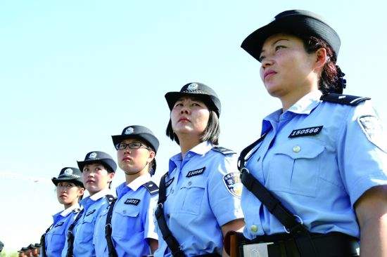 YP街机电子警用装备执法记录仪使用介绍