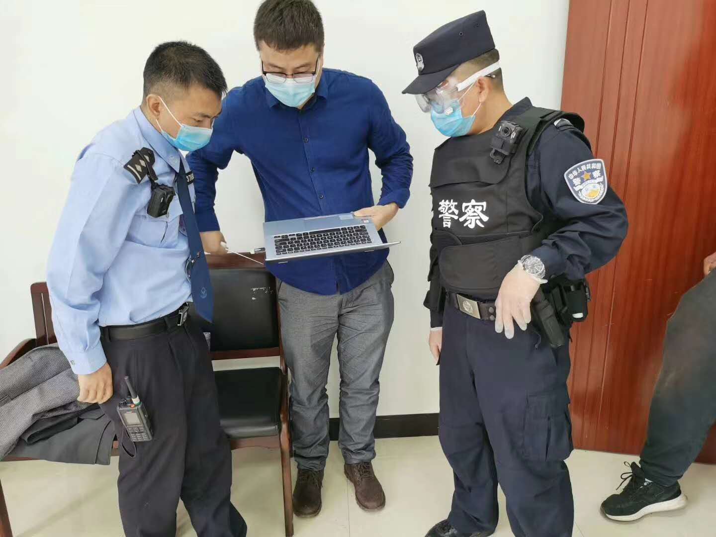 中国云南勐康口岸使用YP街机电子智慧安检系统